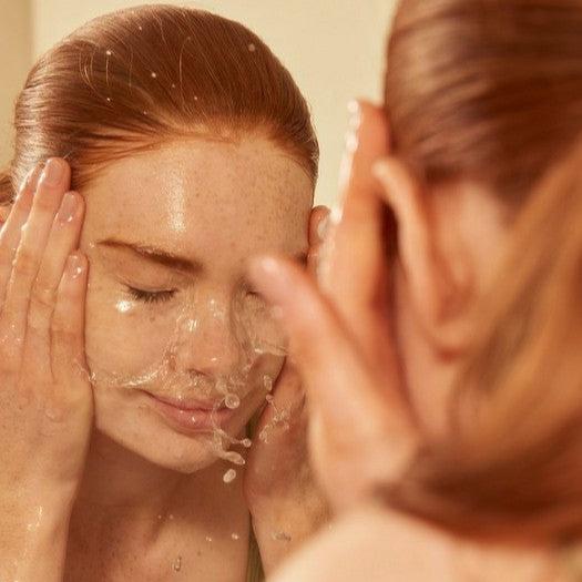 Aloe Soothing Cream Cleanser - Image 5