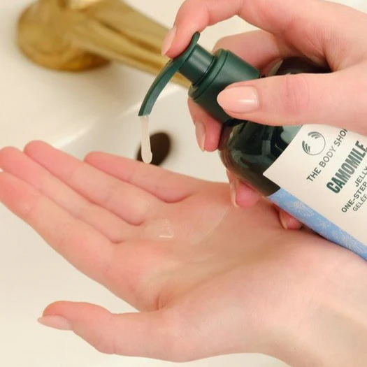 Camomile Jelly One-Step Cleanser - Image 3