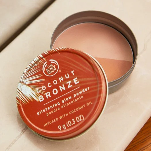 Coconut Bronze Glistening Glow Powder - Image 3