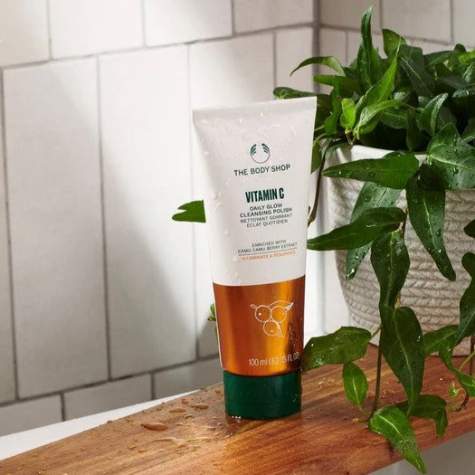 Vitamin C Glow Cleansing Polish - Image 2