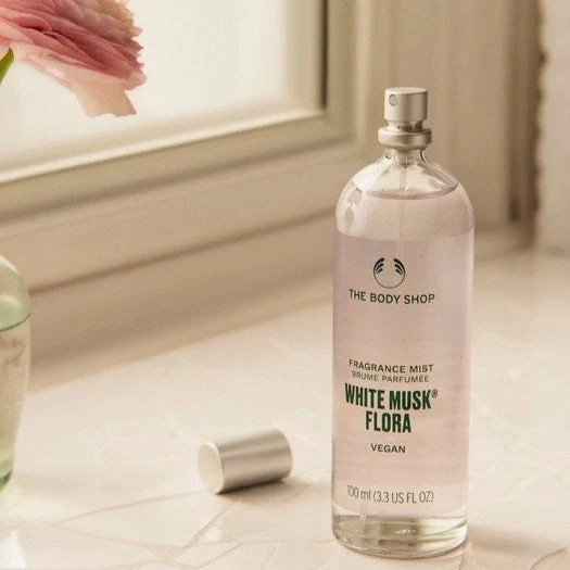 White Musk® Flora Fragrance Mist - Image 2
